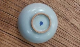 问鼎汝瓷早期鼎字款平口杯