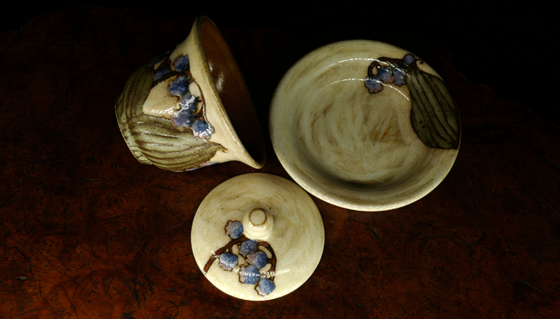 台湾大肚窑彩绘粗陶盖碗